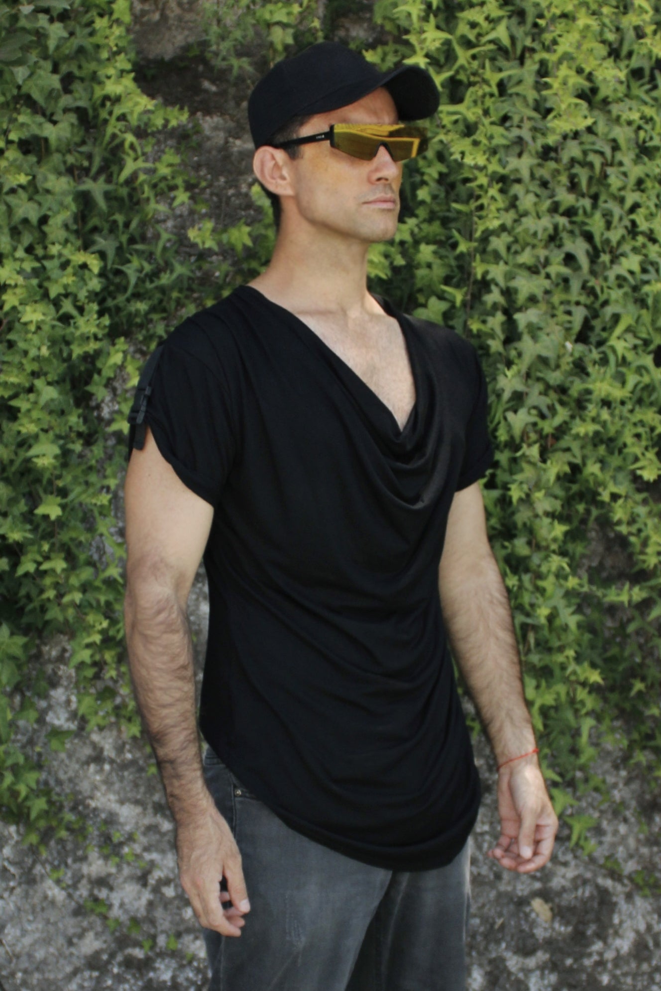 T - SHIRT "ASYMETRIC"