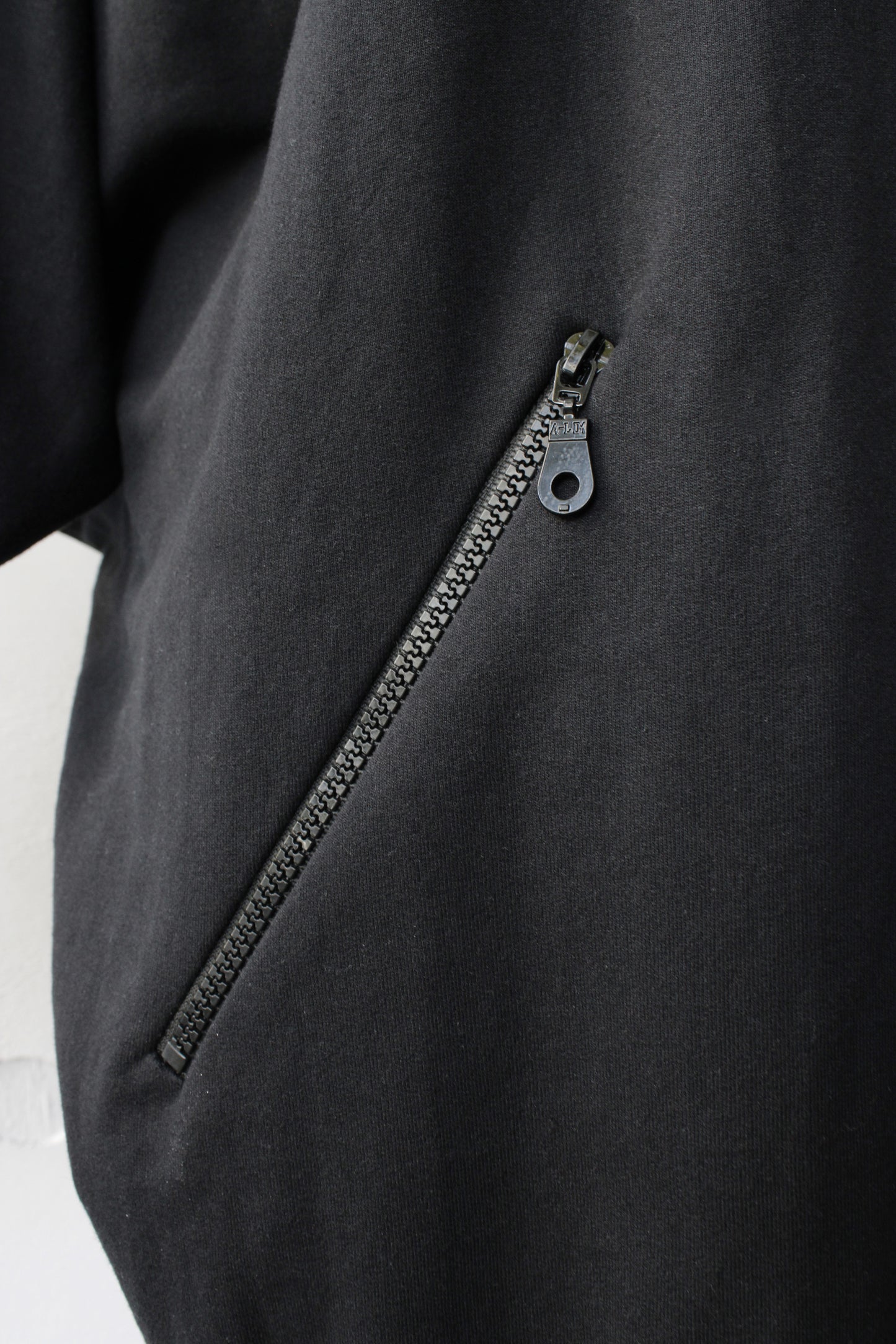 VESTIDO/HOODIE "BATSLEEVE"