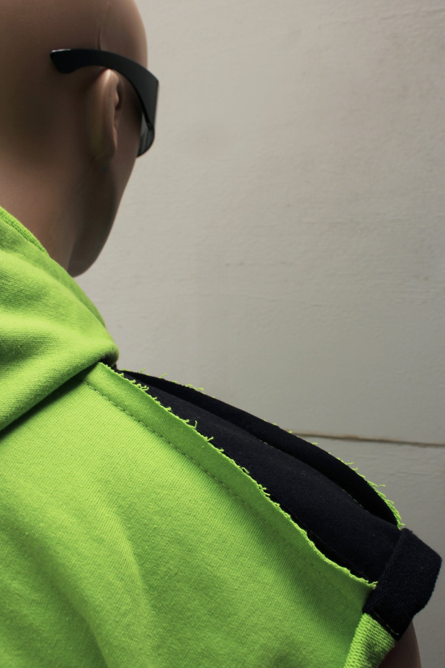 "SLEEVELESS" TUNIC HOODIE ( Green/Black )