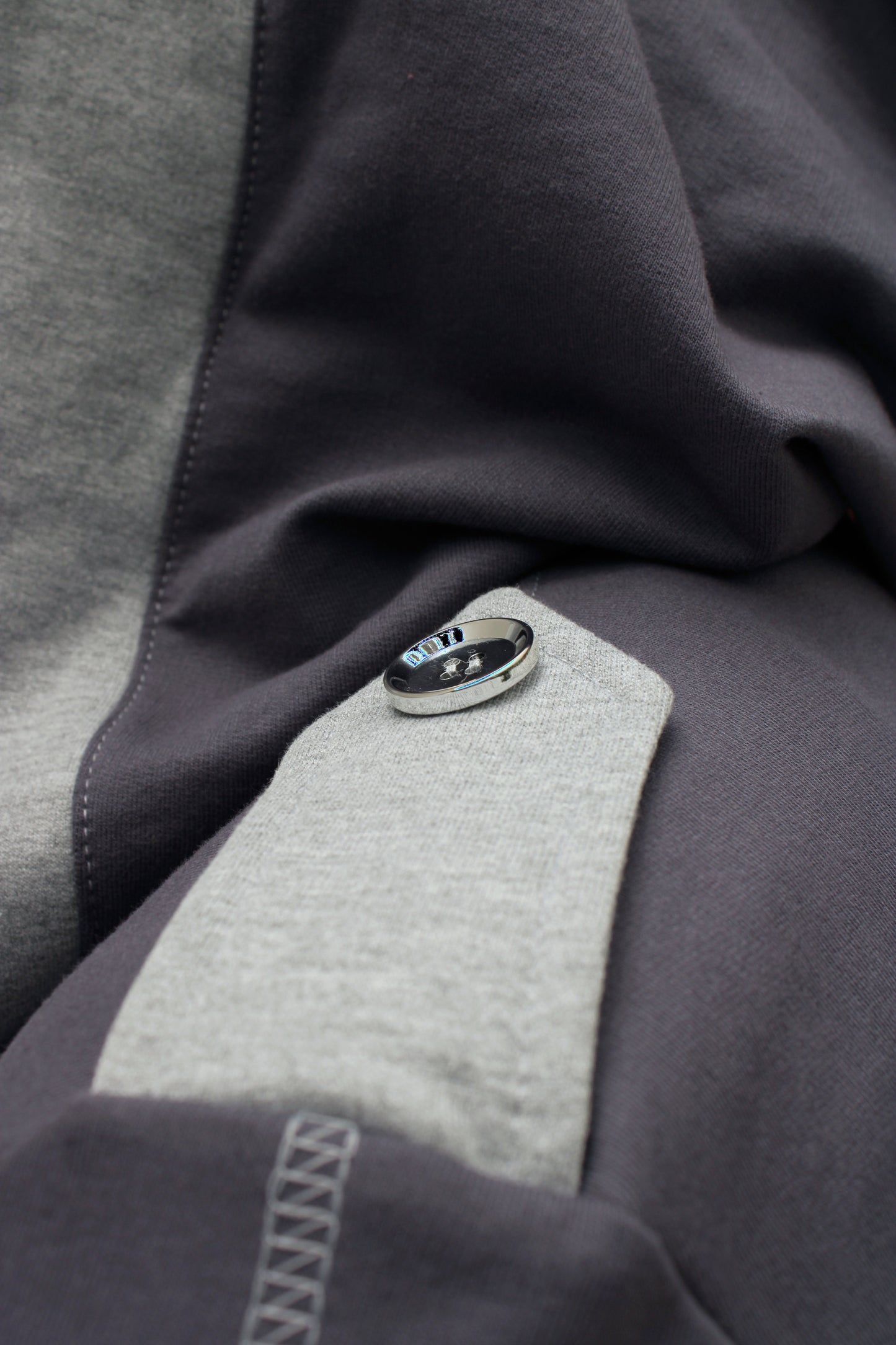 HOODIE " DYSTOPIC " 2.0 ( Acero )