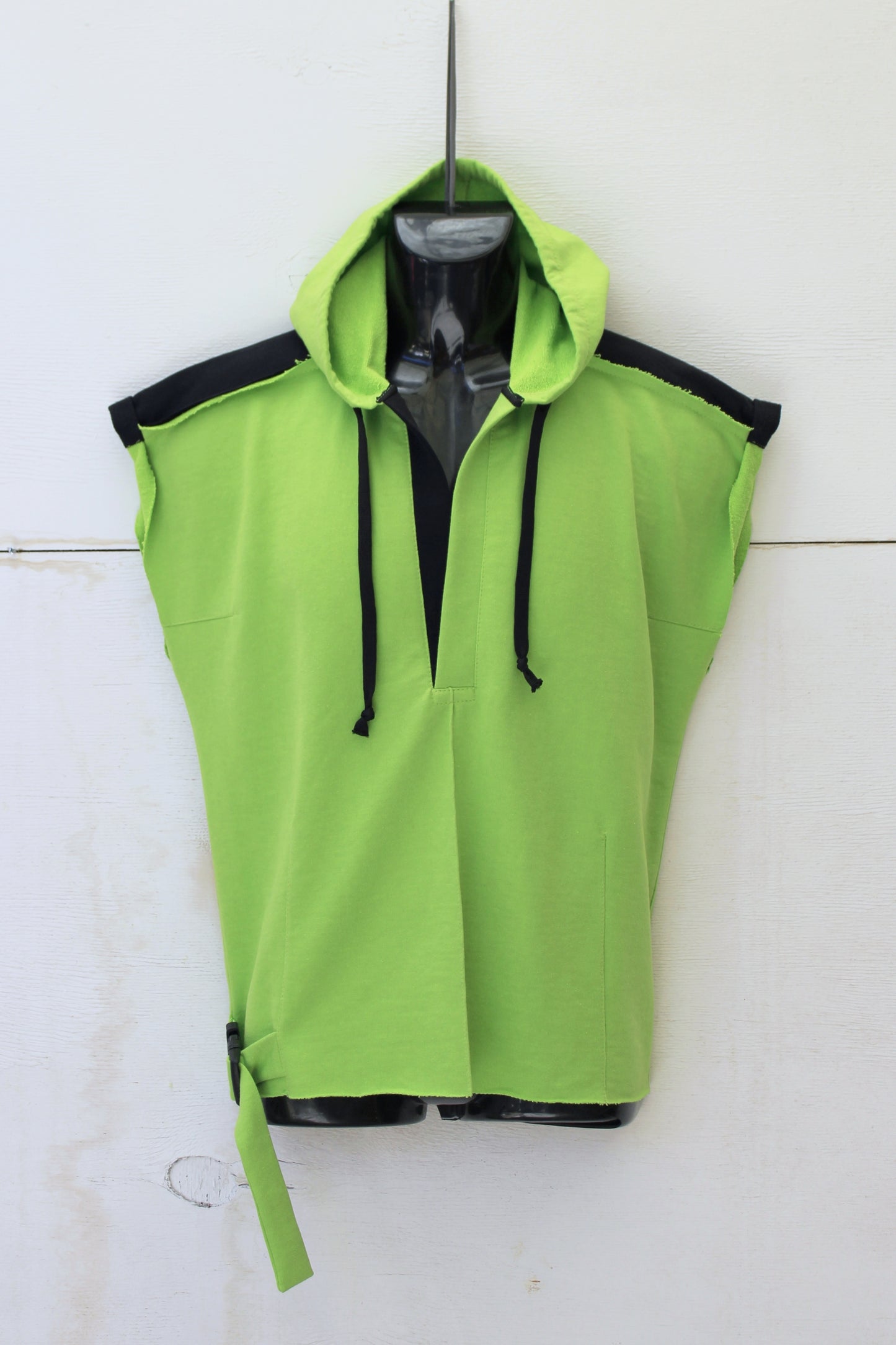 "SLEEVELESS" TUNIC HOODIE ( Green/Black )